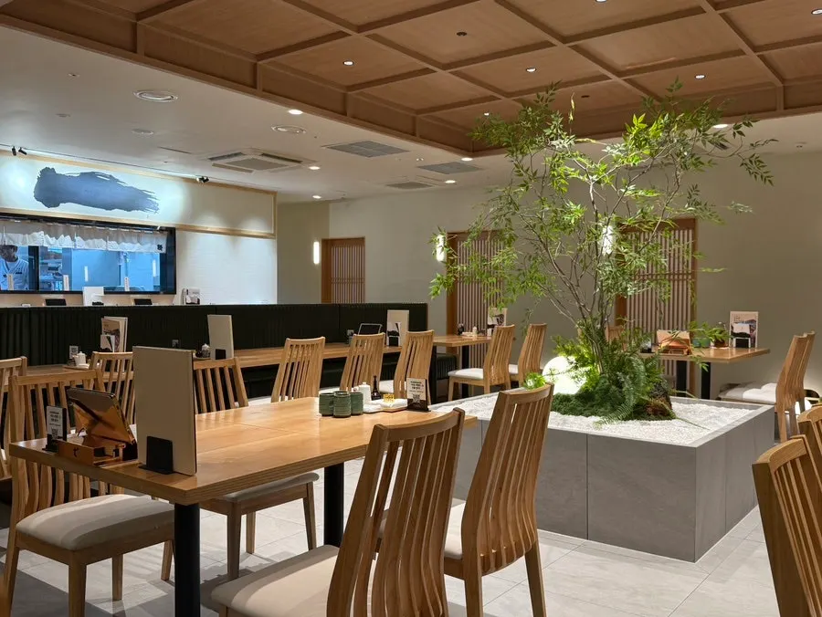 Seating inside Unagi Yondaime Kikukawa