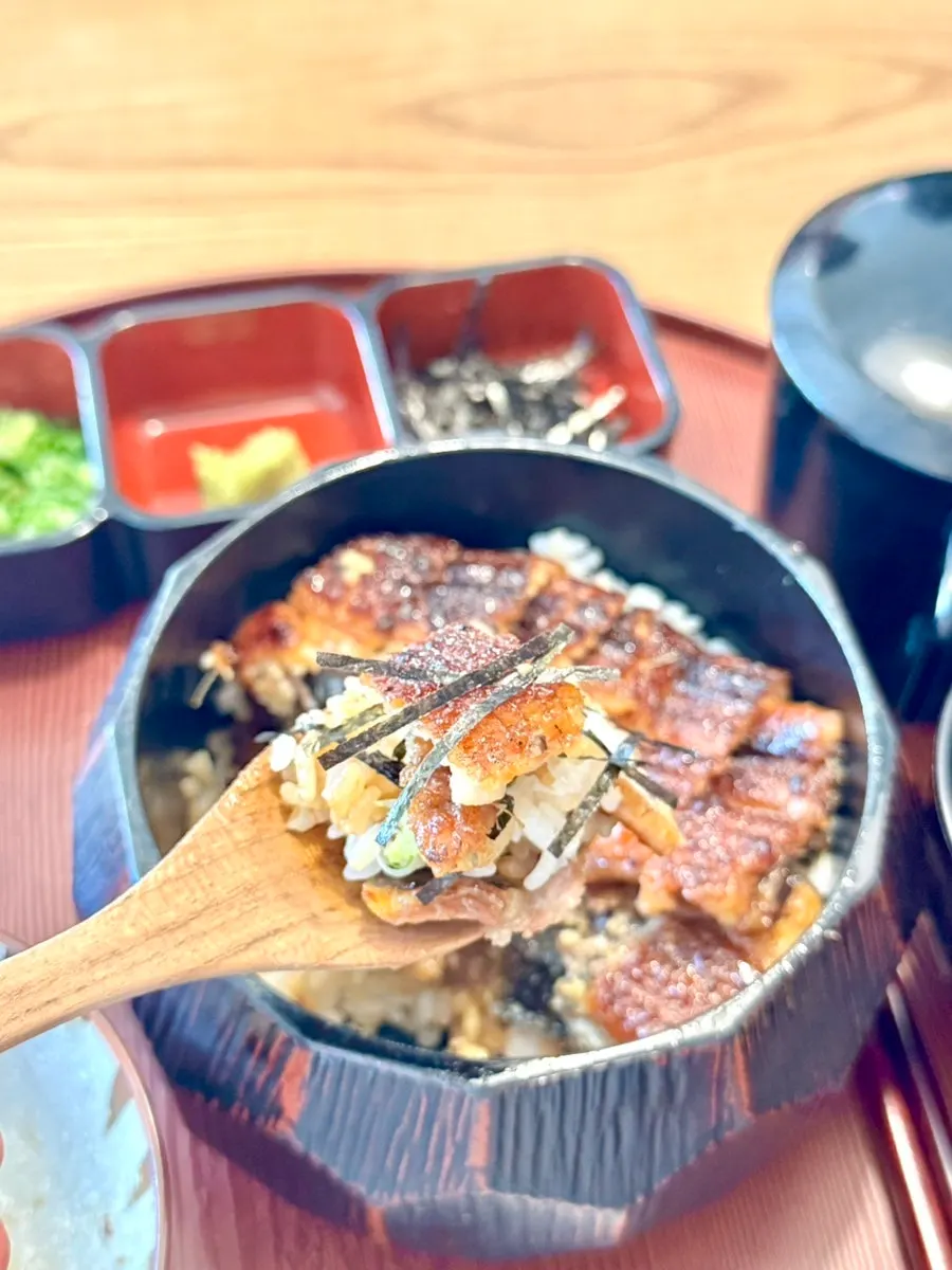 Close-up of eel in the hitsumabushi bowl