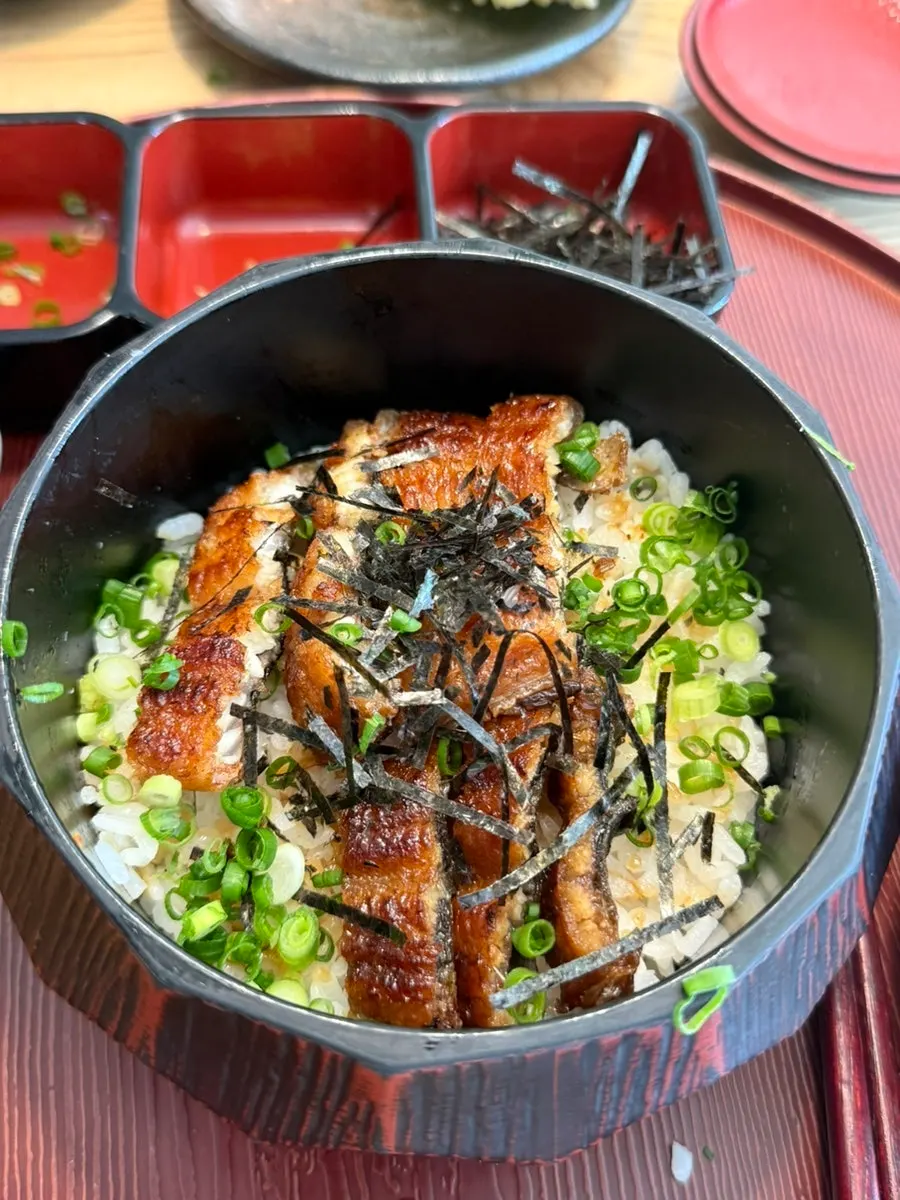 Hitsumabushi eaten as ochazuke with dashi poured over it