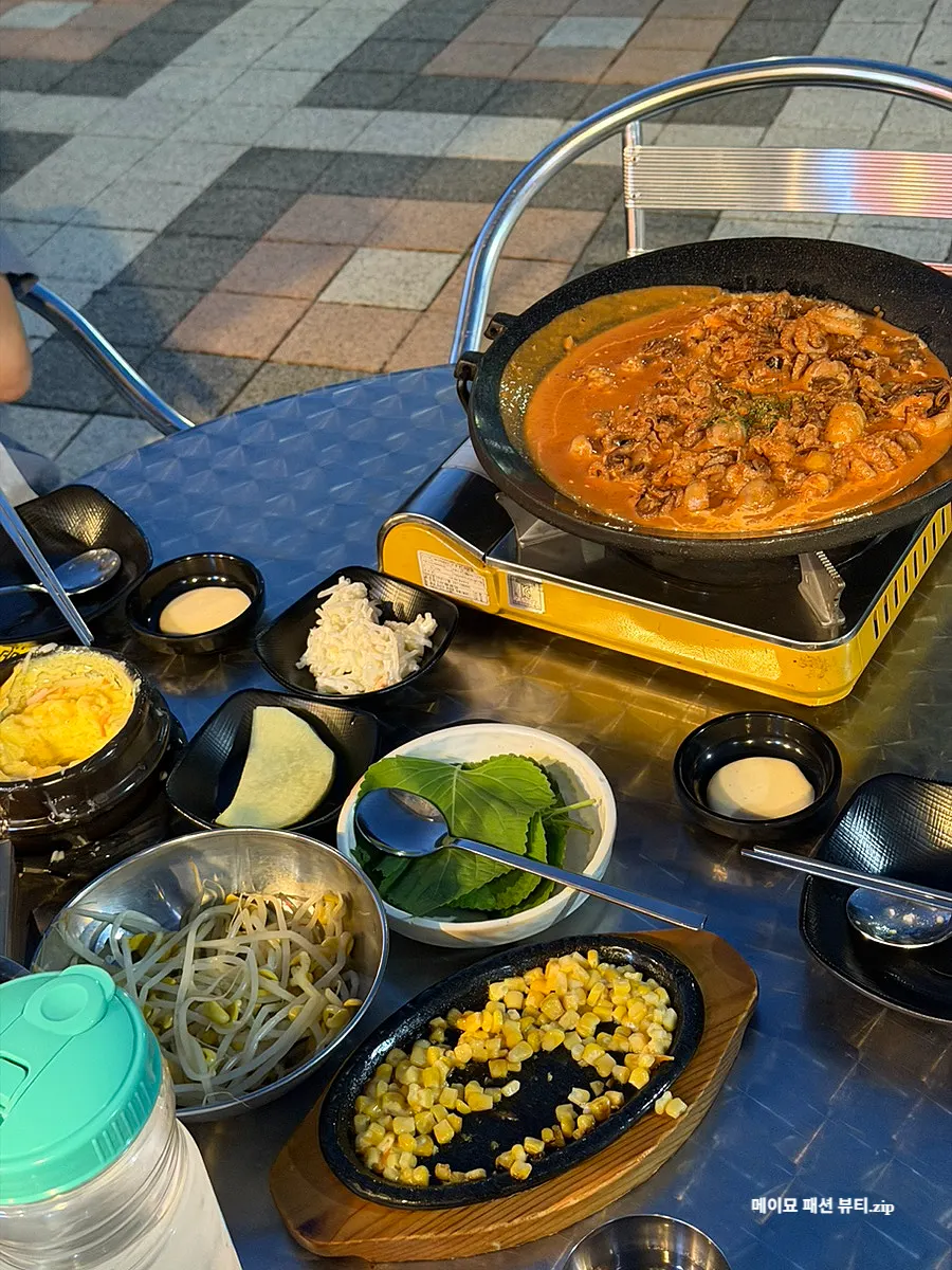 철판에 올려 나온 로제 쭈꾸미 1인분