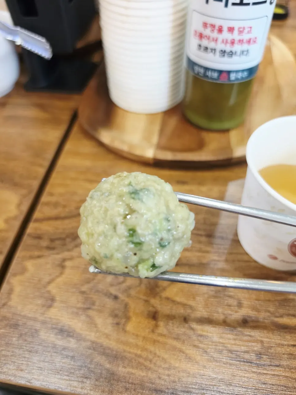 Gulrim mandu cooked in the spicy broth