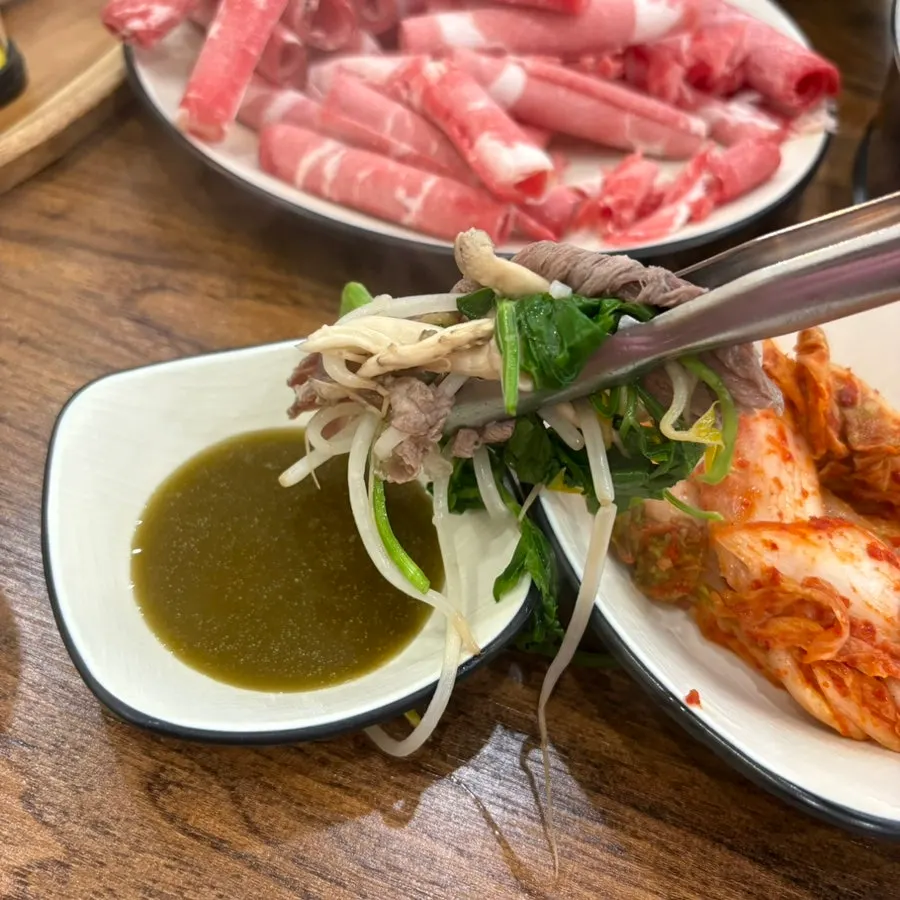 Shabu-shabu to enjoy on a cool day