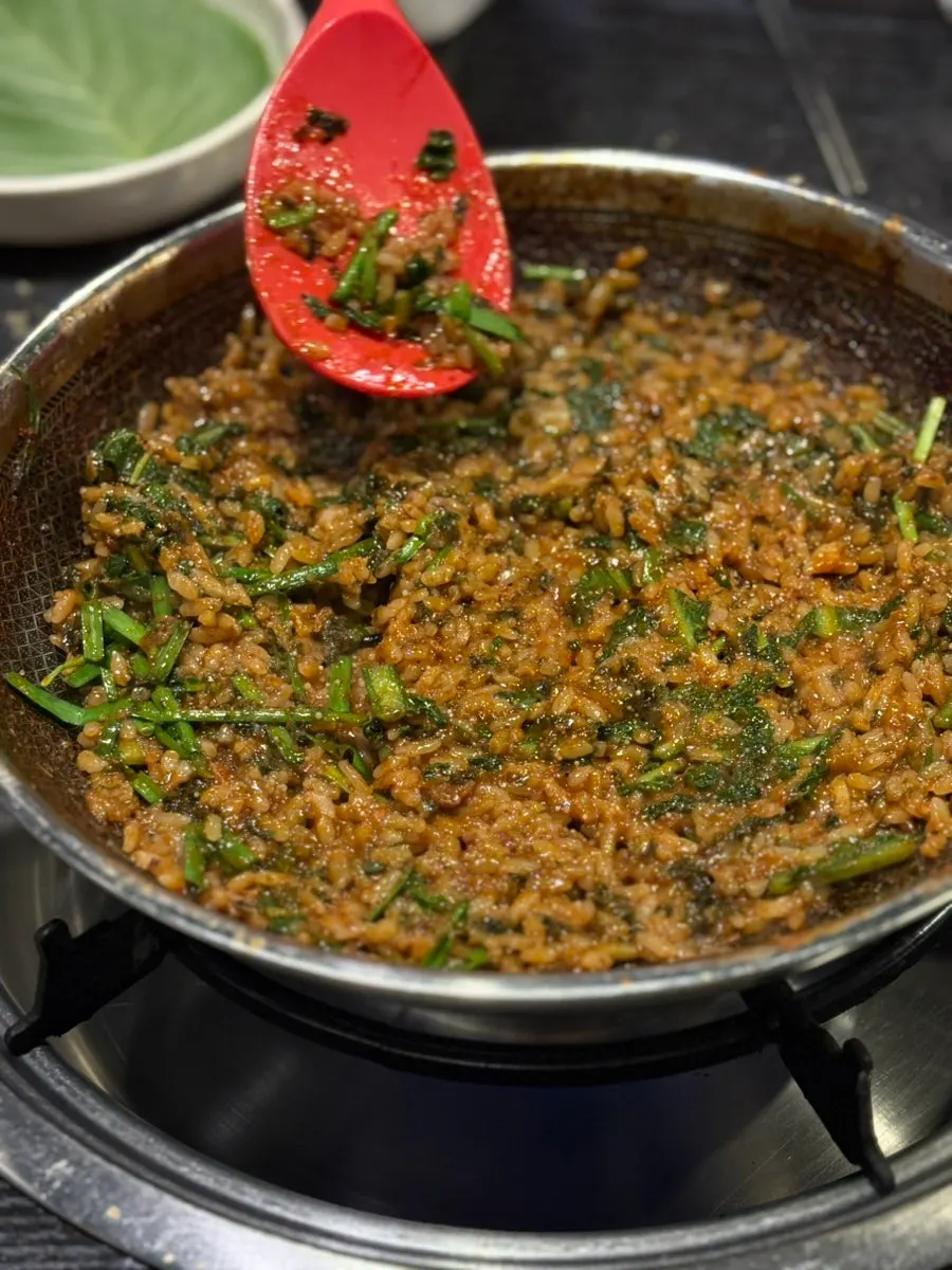 Nasi goreng daripada sos yang berbaki