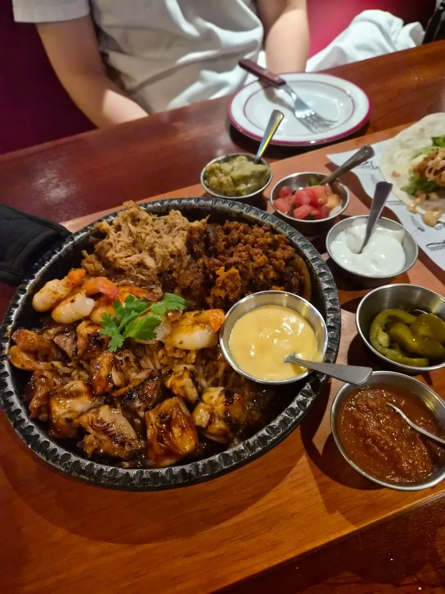 Two-person set with tacos and fajitas