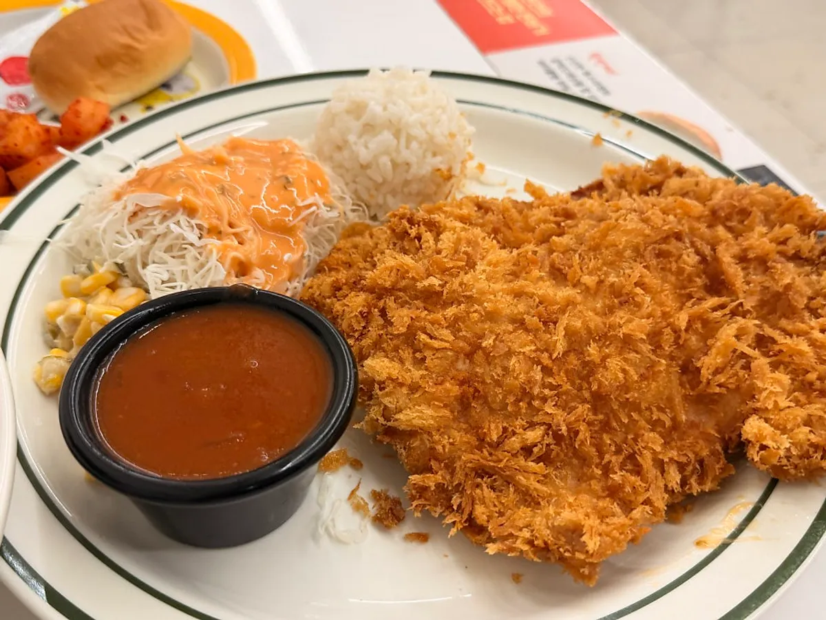 Western-style pork cutlet at Tteudon Magok Branch