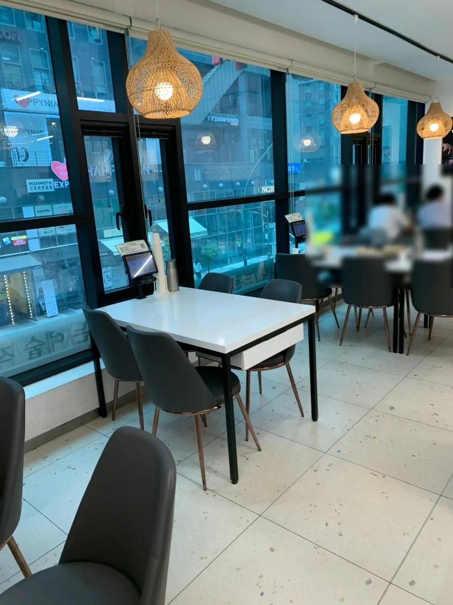 뜨돈 마곡점 넓은 매장 내부