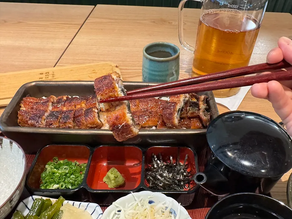 장어 본연의 맛을 즐기는 히츠마부시
