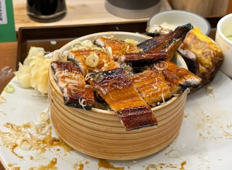 Seasoned eel rice bowl unagi-don