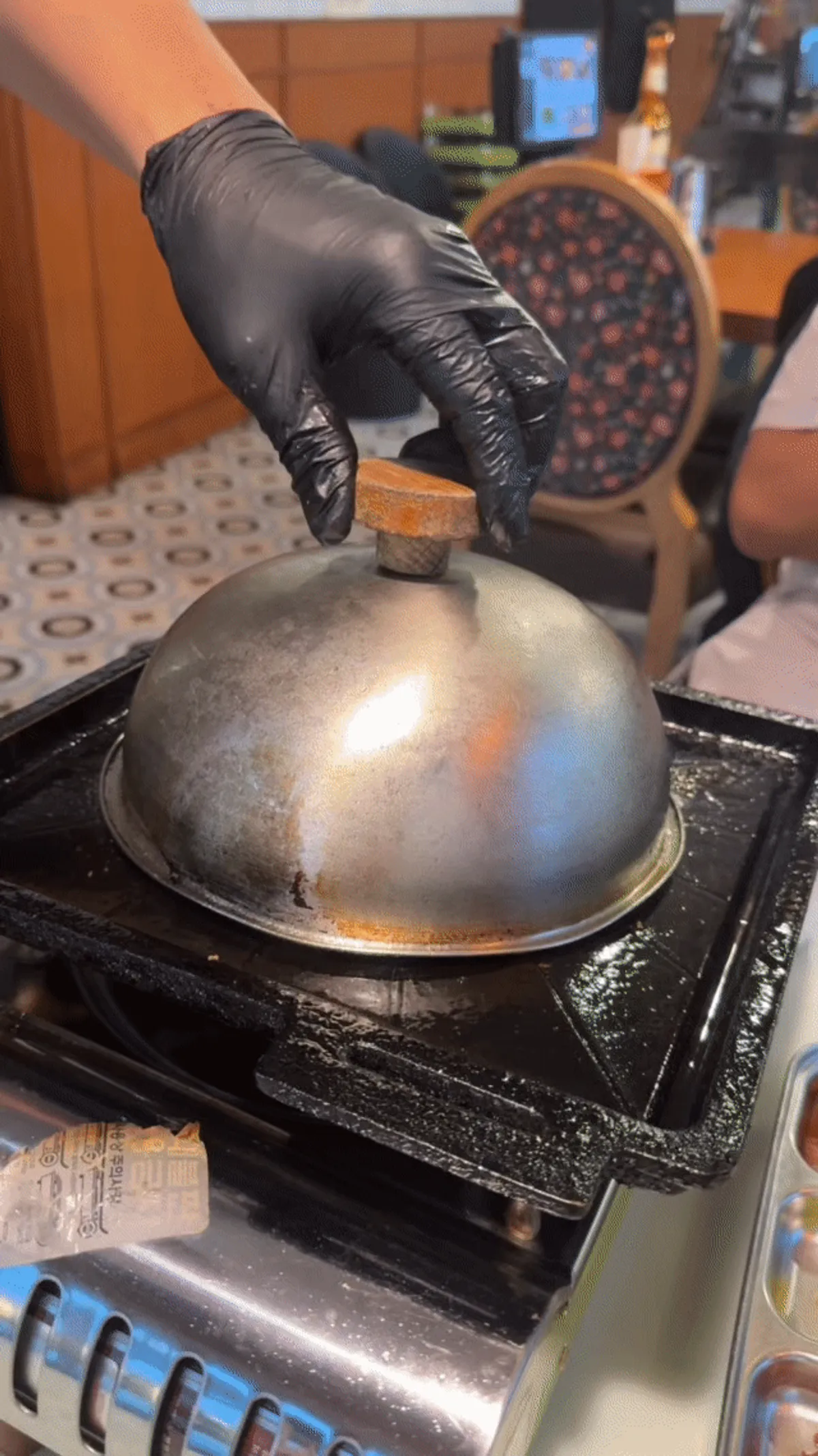 麻谷渡口烤肉店可能食堂代表图片