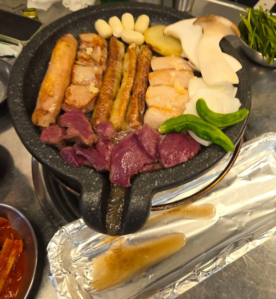 A platter of gopchang and beef offal cuts