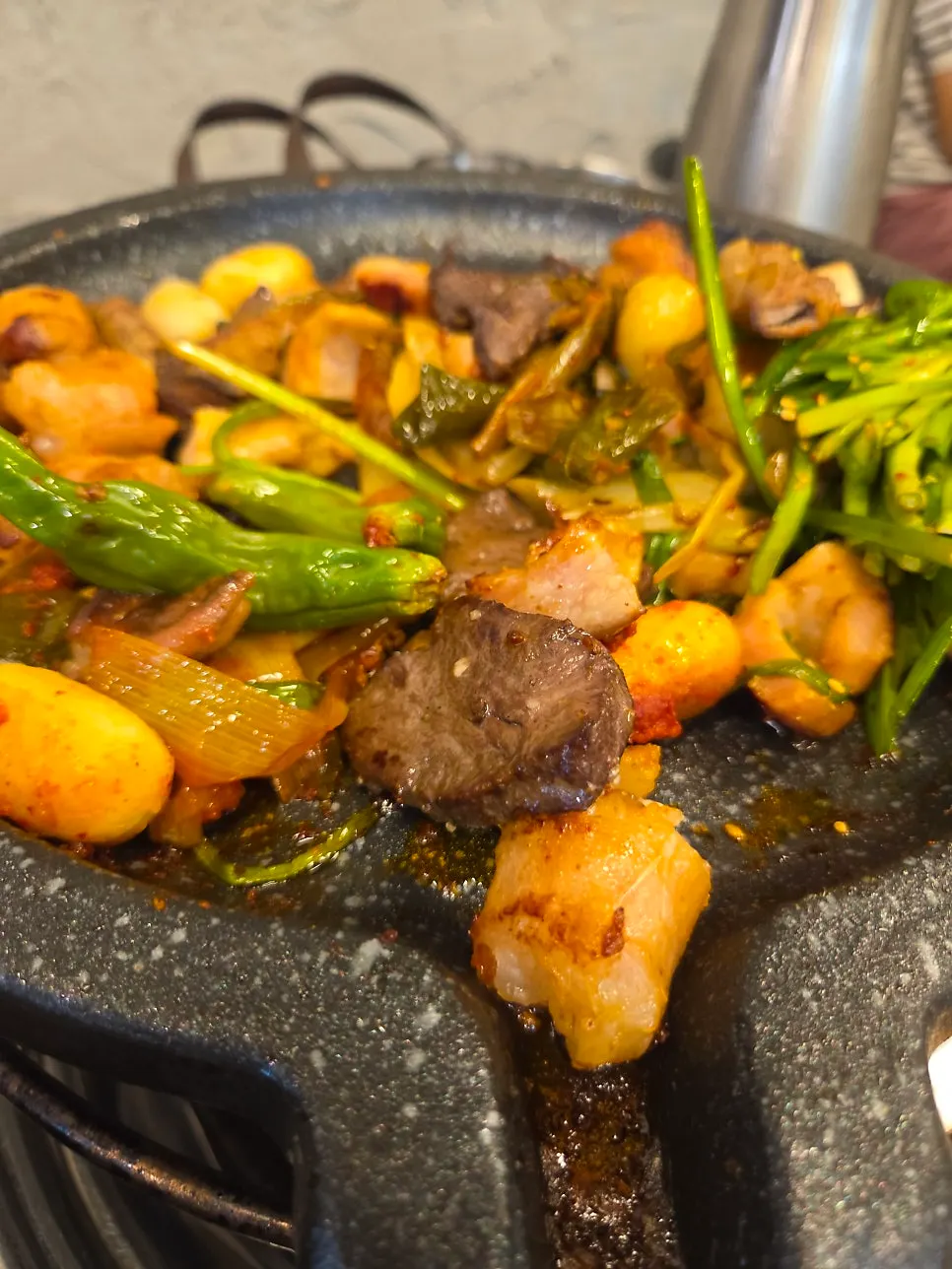 Dinner of gopchang with hot pot