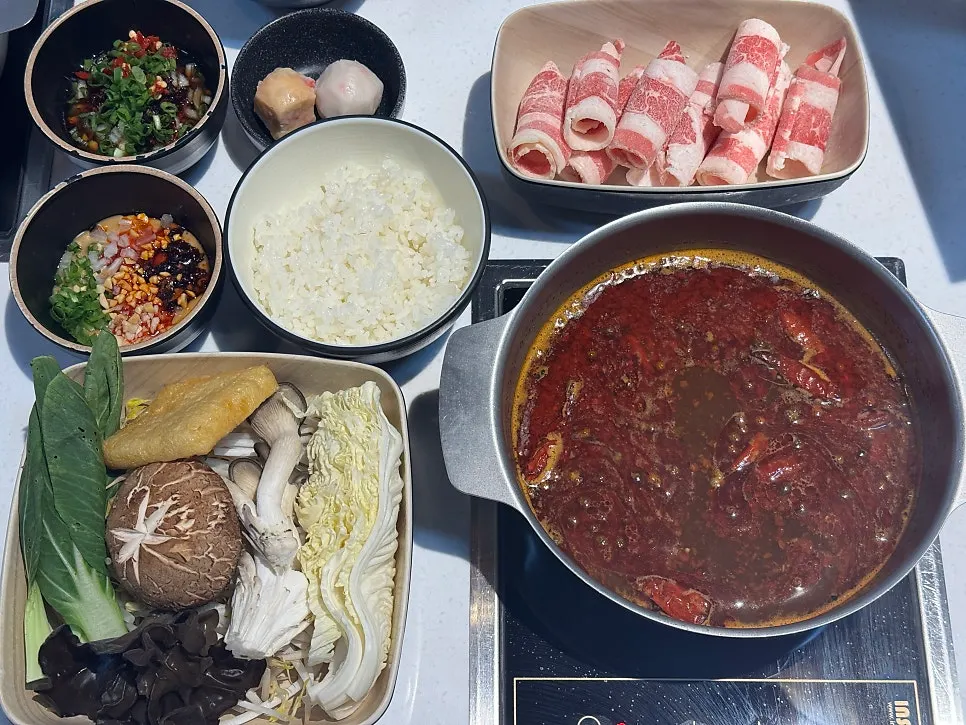 우육육수 훠궈