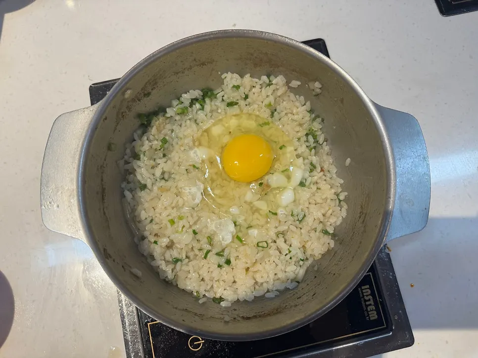 육수에 끓이는 셀프죽