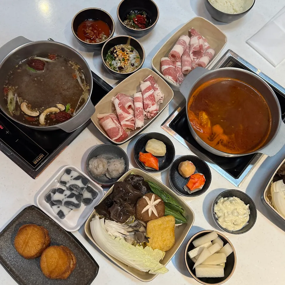 토마토탕·우육탕 1인 1냄비 훠궈 한 상