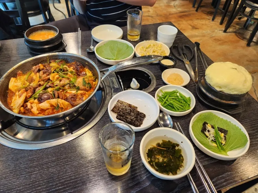 Spicy jjukumi cooked on the hot plate