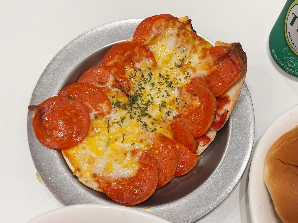 Thin-crust pepperoni mini pizza