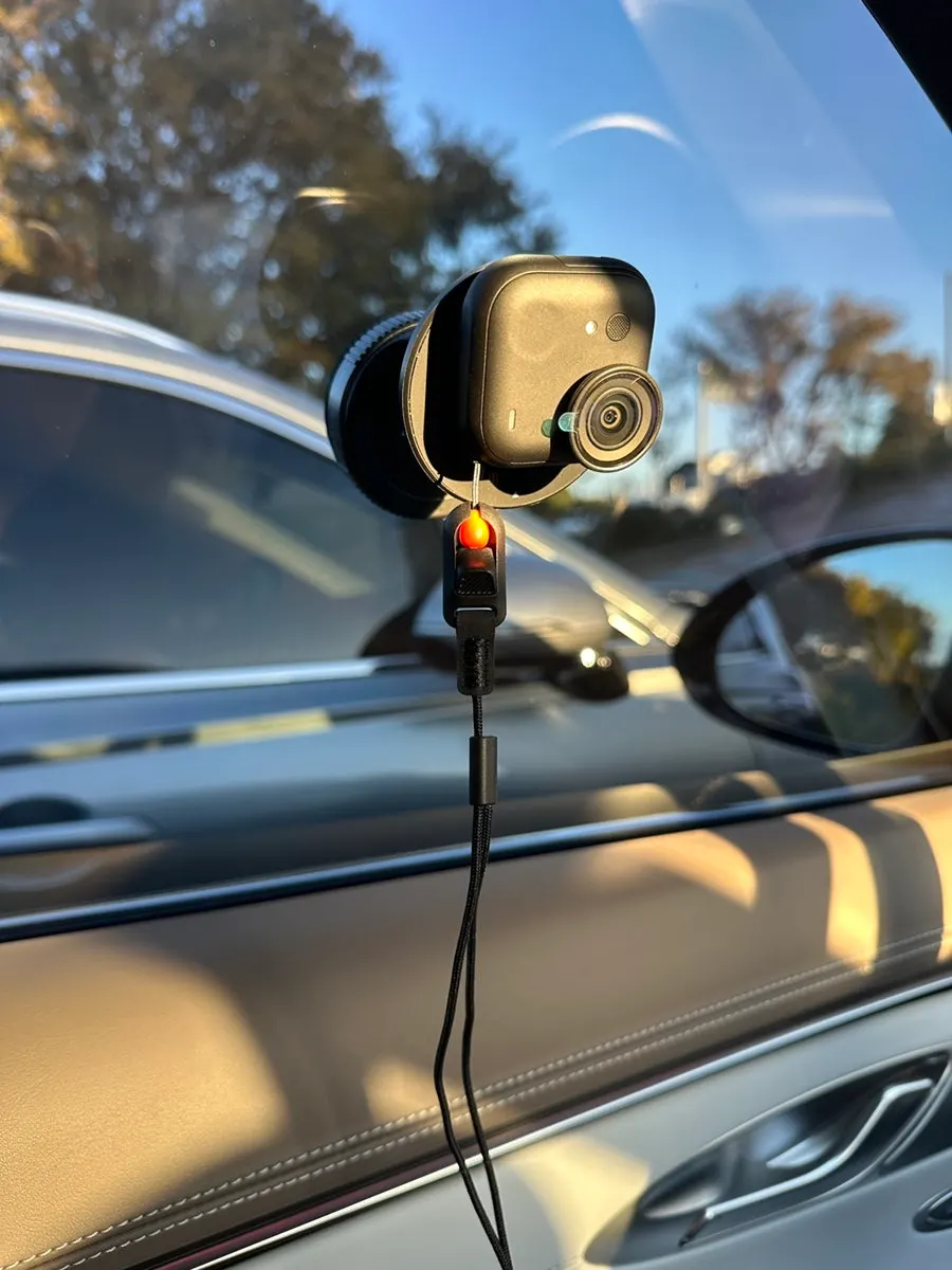 Car mount attached in a G80 and GV70