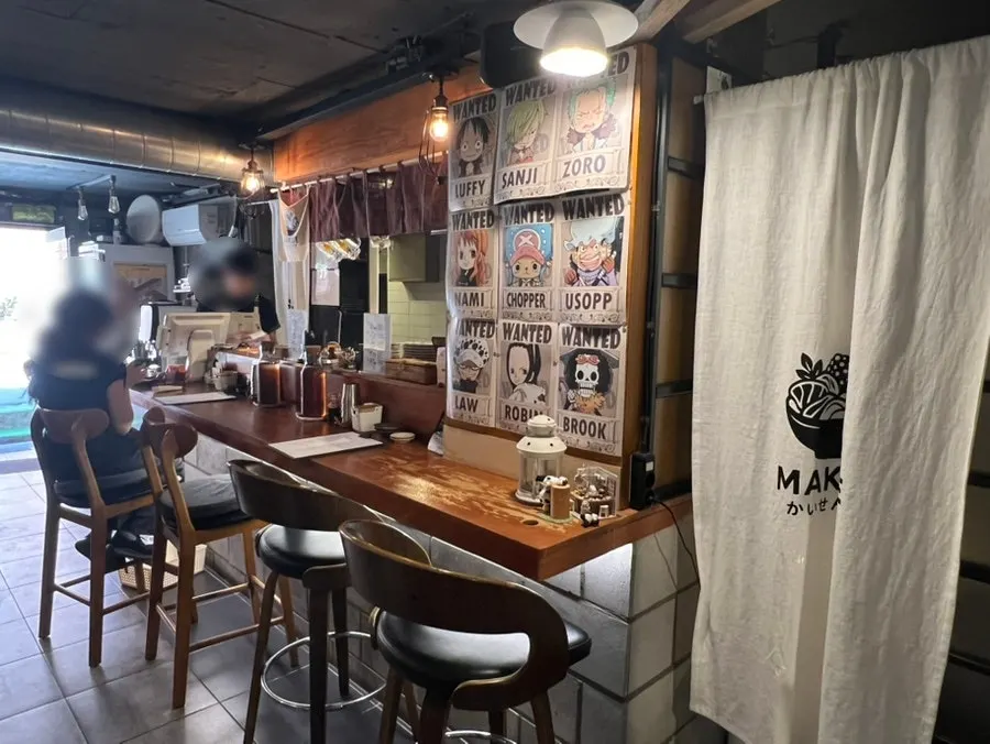 Bar table seating at Makise Hapjeong