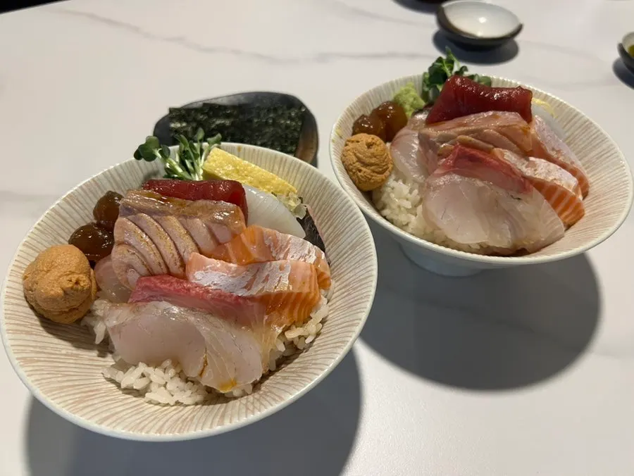 Full spread of Set A for Two at Makise Hapjeong