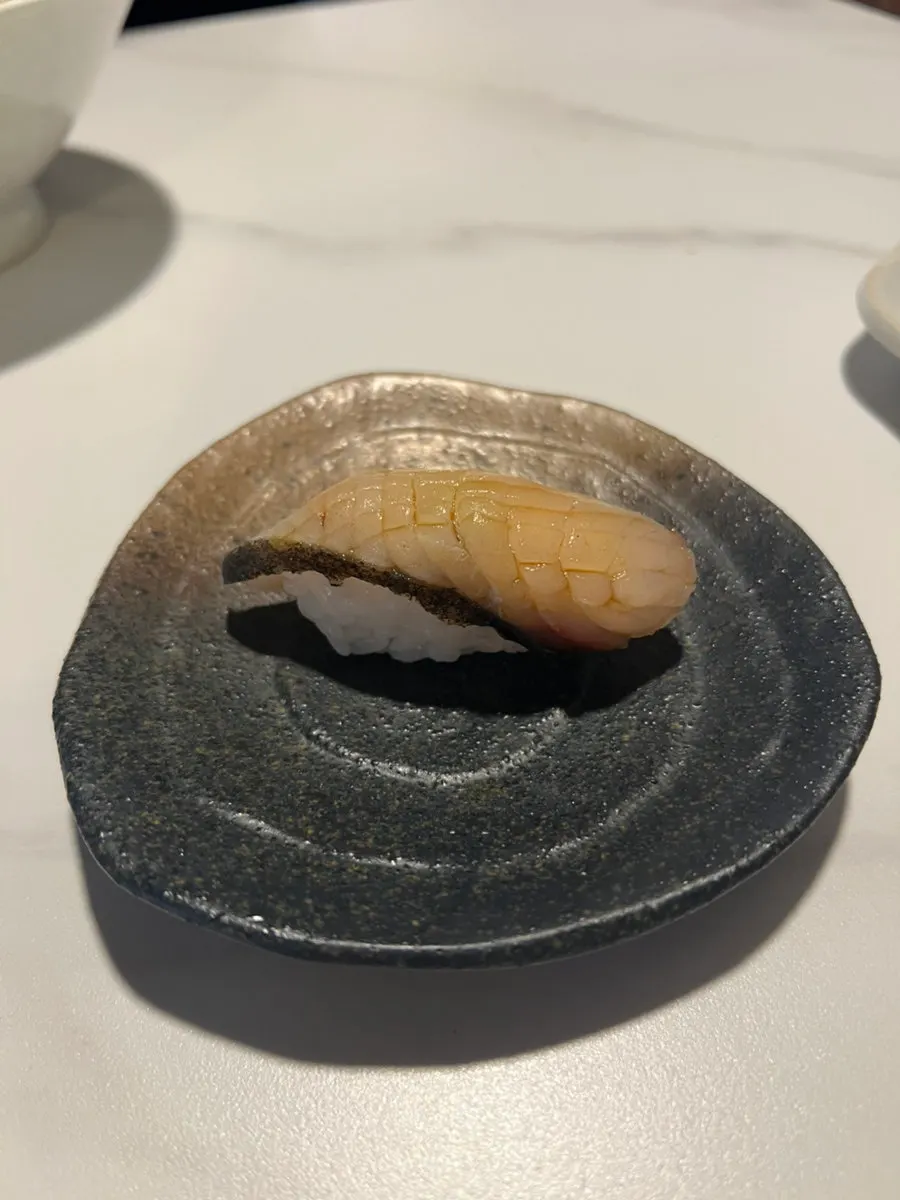 Encore sushi made from Spanish mackerel at Makise Hapjeong