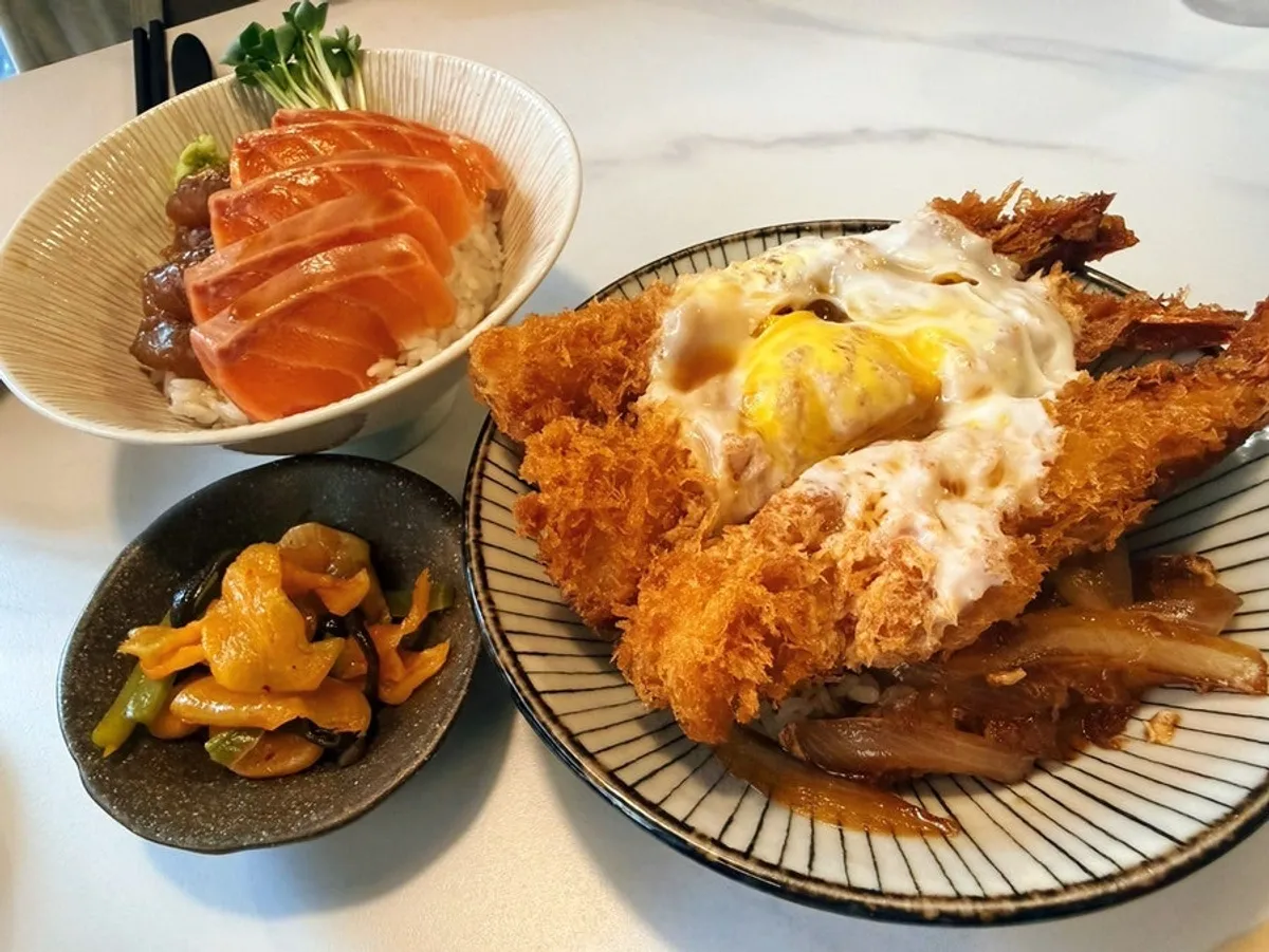 에비사케동과 에비카츠동, 기본 장국 상차림
