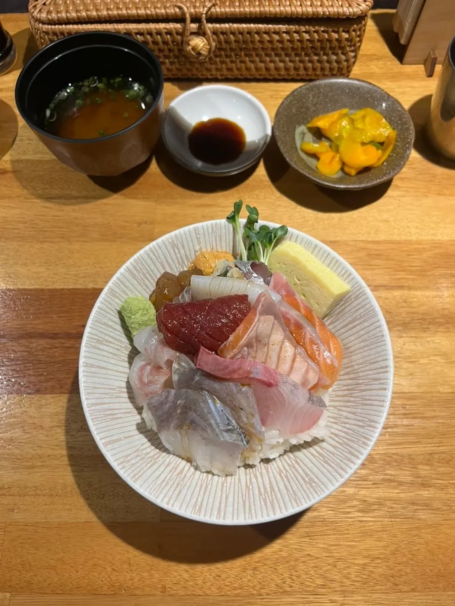 Preview shot of Makise Hapjeong's kaisendon