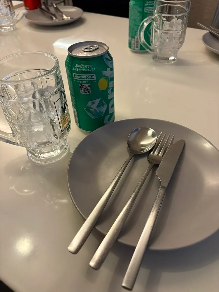 Table setting before the food arrives