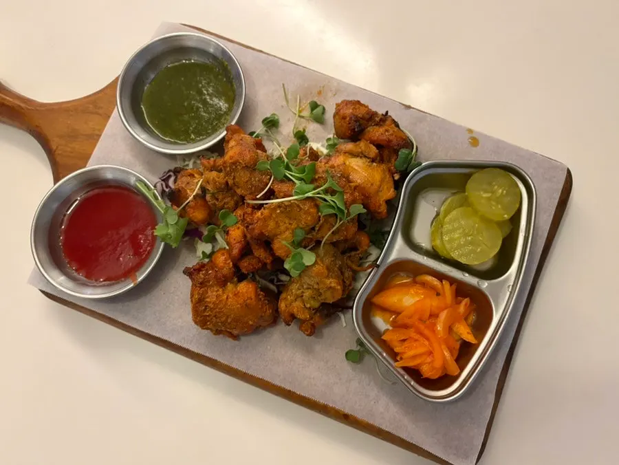 Plate of tandoori-grilled chicken tikka