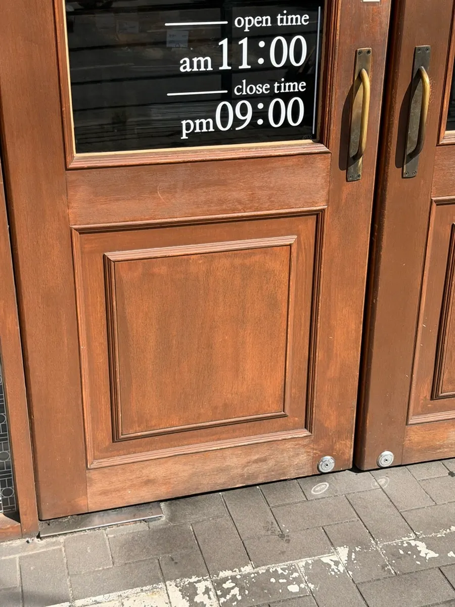 만동제과 내부 빵 진열대