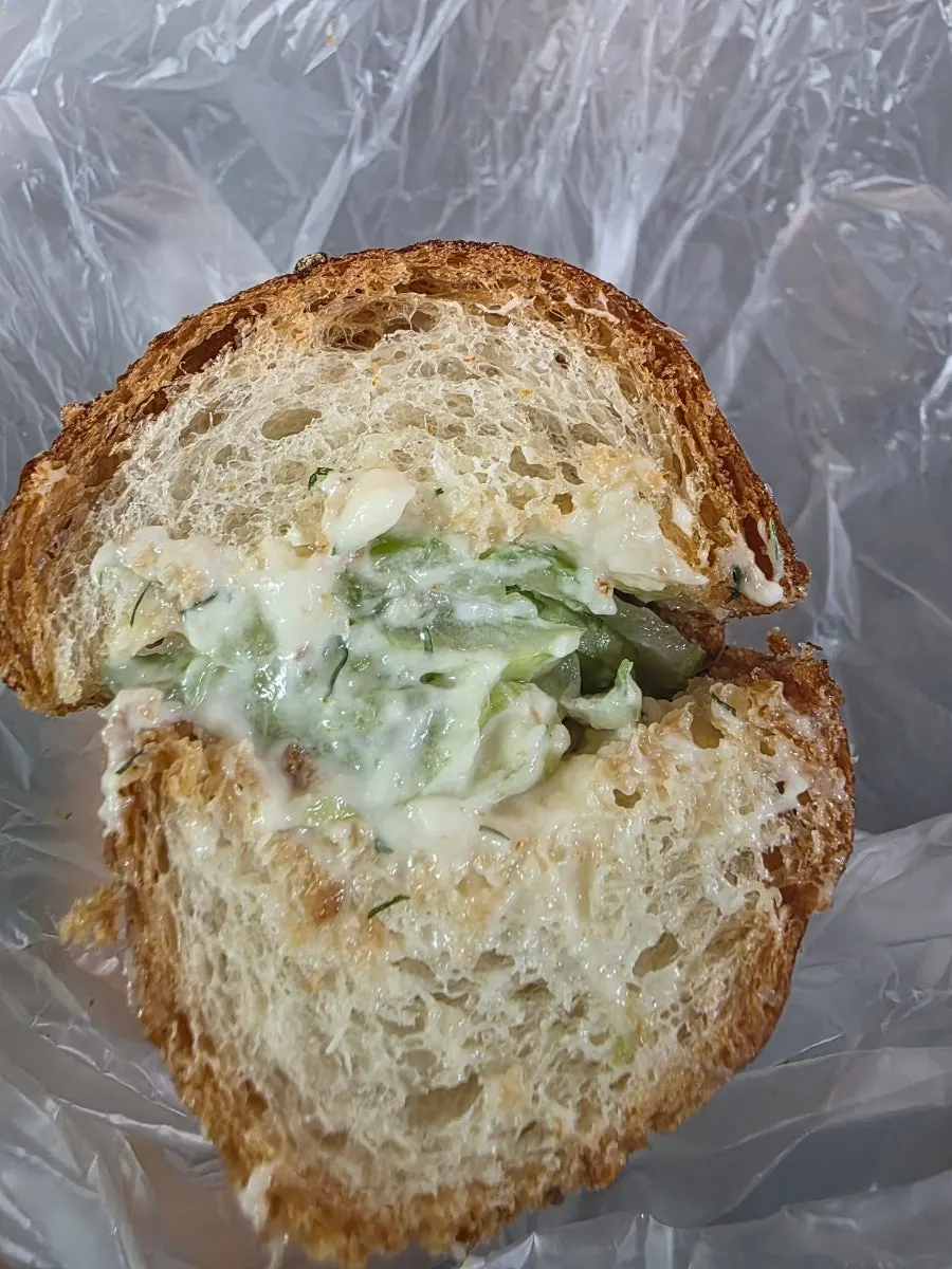 만동제과 마늘바게트 단면