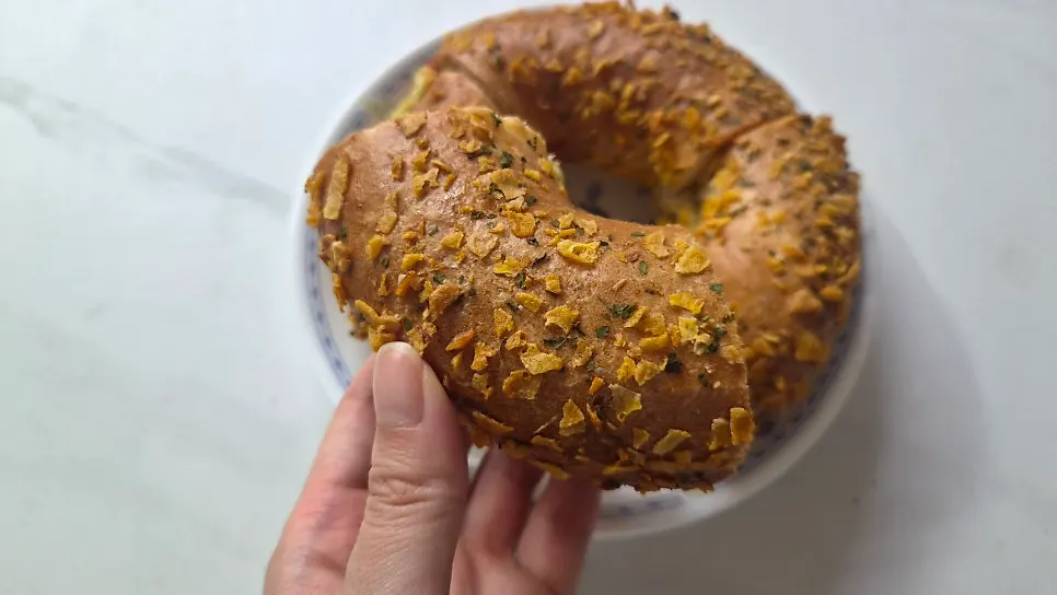 Mugwort rice cake bread studded with almonds