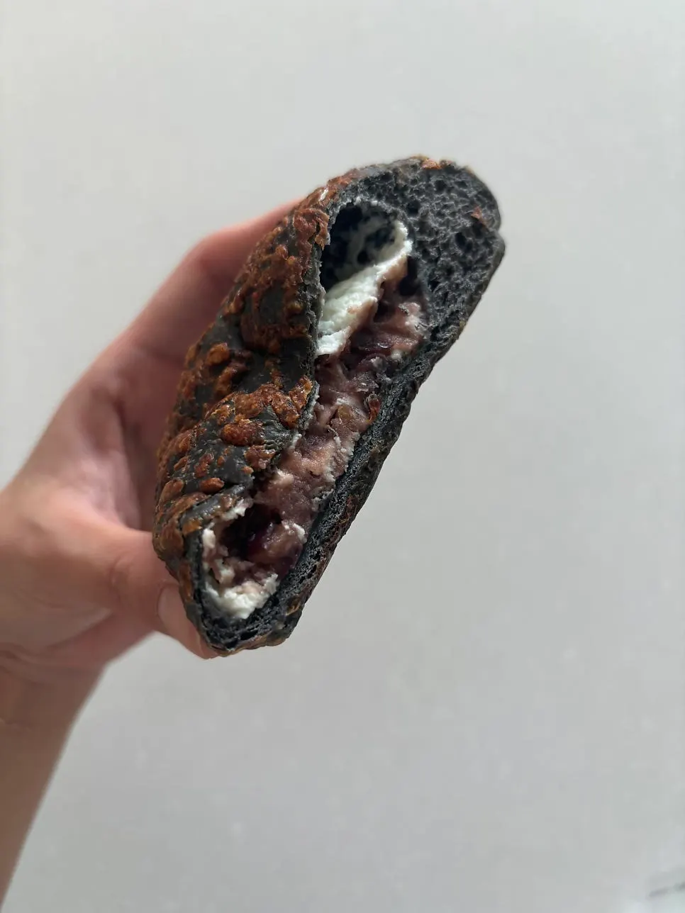 Red bean cream bun from Mandong Jegwa