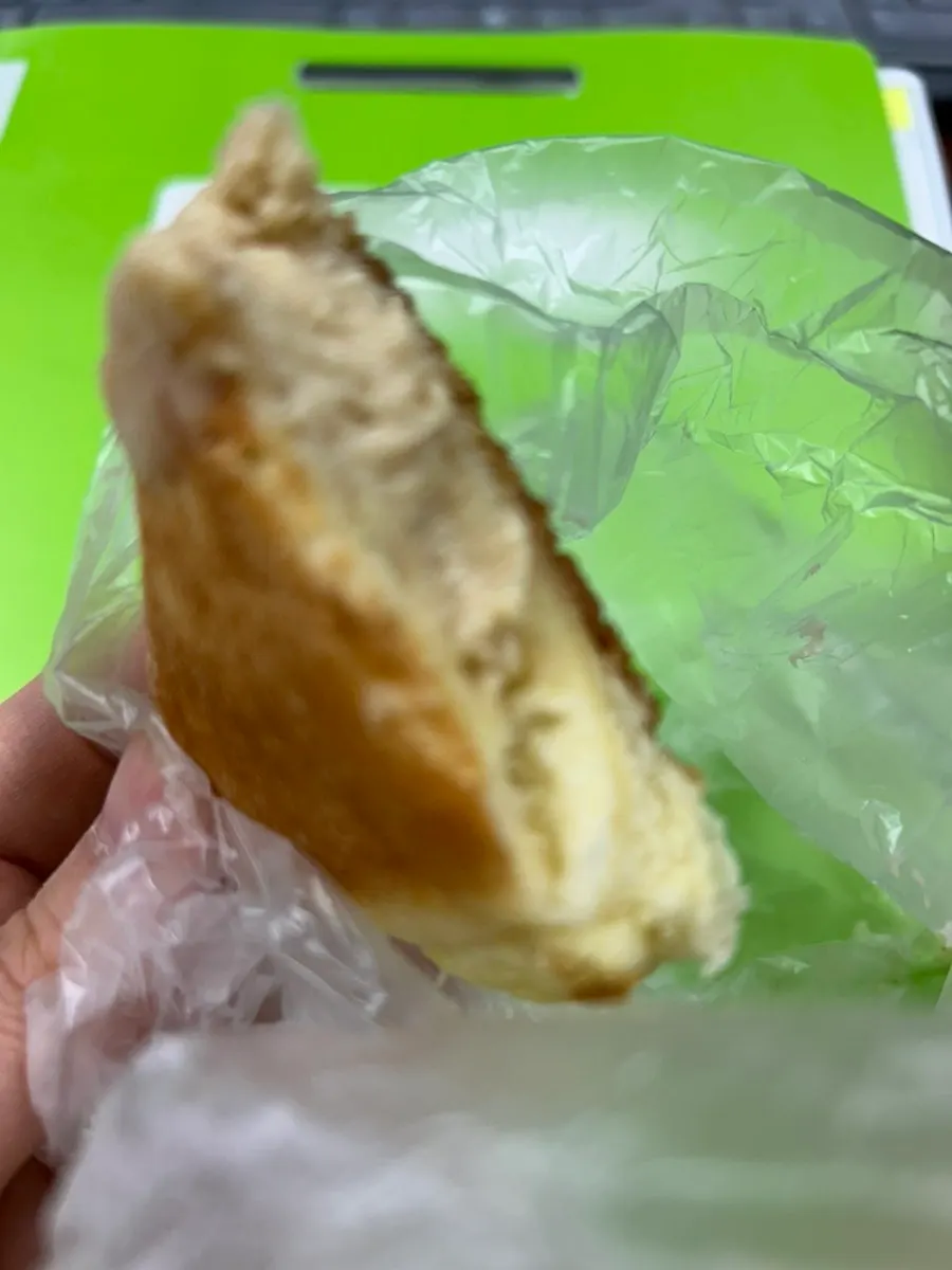 Bread from Mandong Jegwa with a cup of coffee