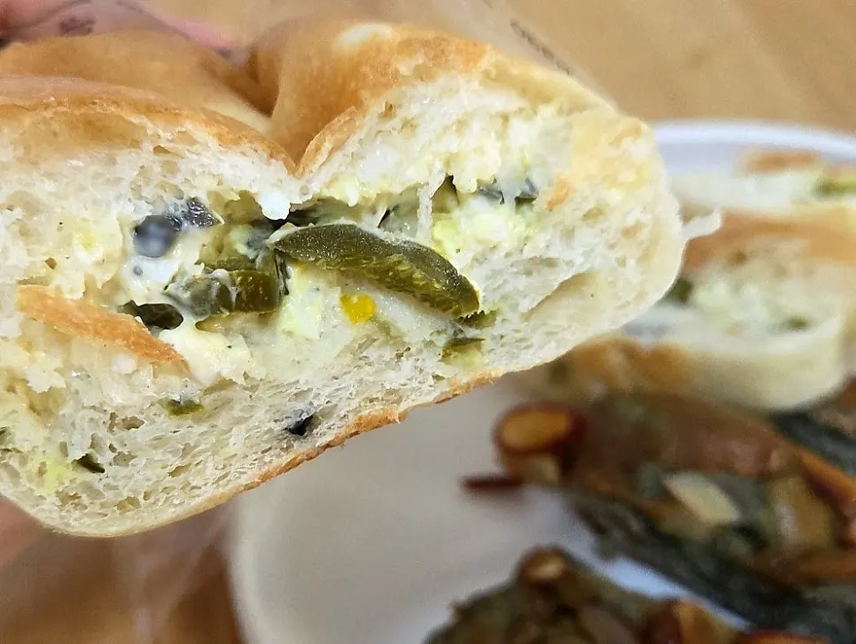 Mugwort rice cake bread and jalapeno ciabatta on a plate