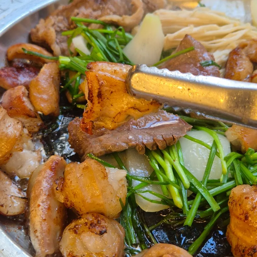 Makchang and daechang being grilled