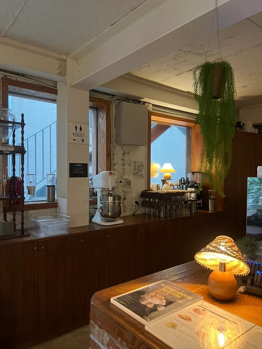 Interior of the 1st floor at 5to7 Seongsu Main Branch