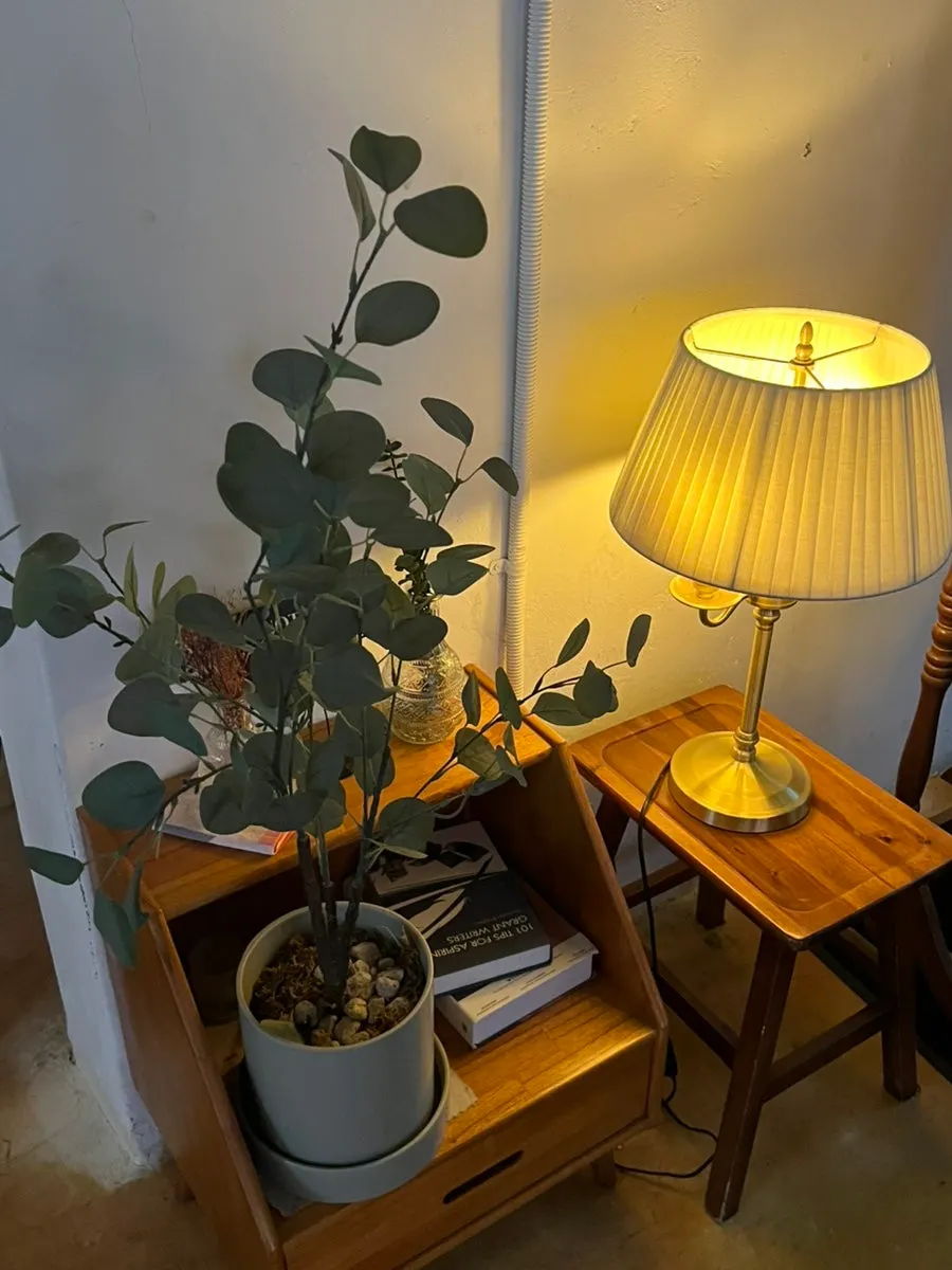 2nd floor interior with wooden furniture at 5to7