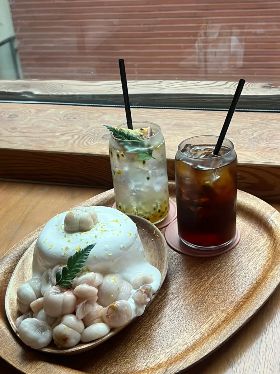 Mangosteen soufflé with passionfruit ade and americano