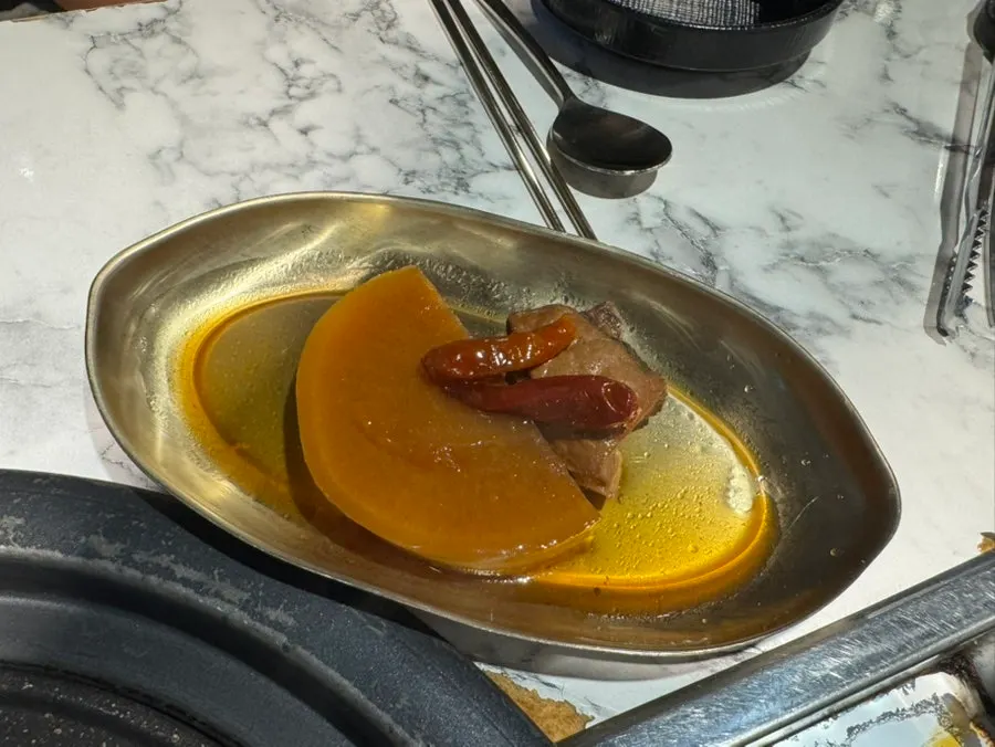 주문 후 추가로 나온 기본 반찬