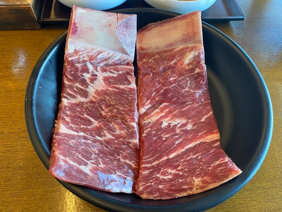Manpo Galbi's raw beef short ribs, 500g for two
