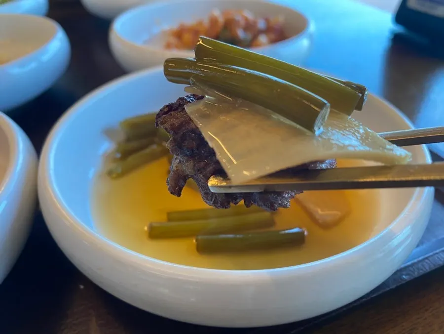 Seasoned galbi eaten together with mul naengmyeon