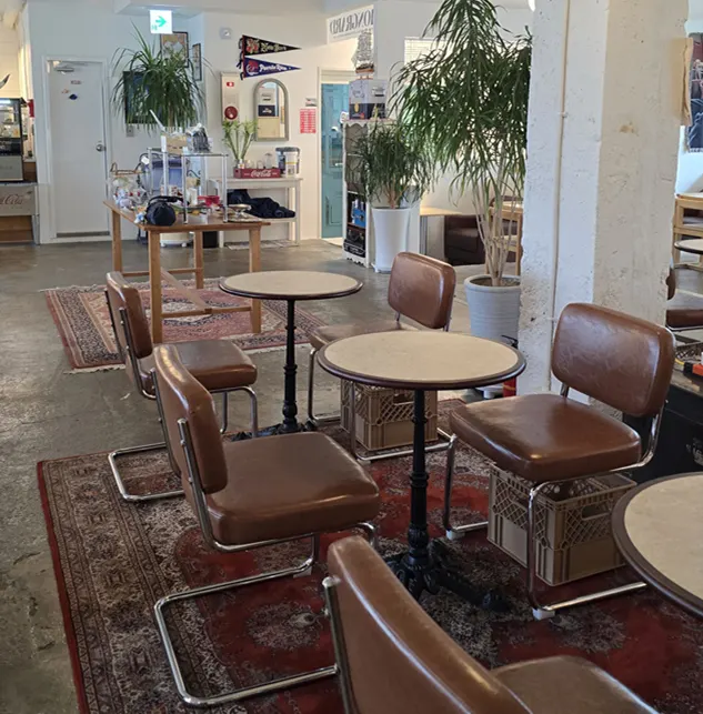 Café seating for work and study