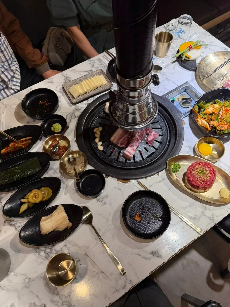 Full Olheun Pork set spread for three people