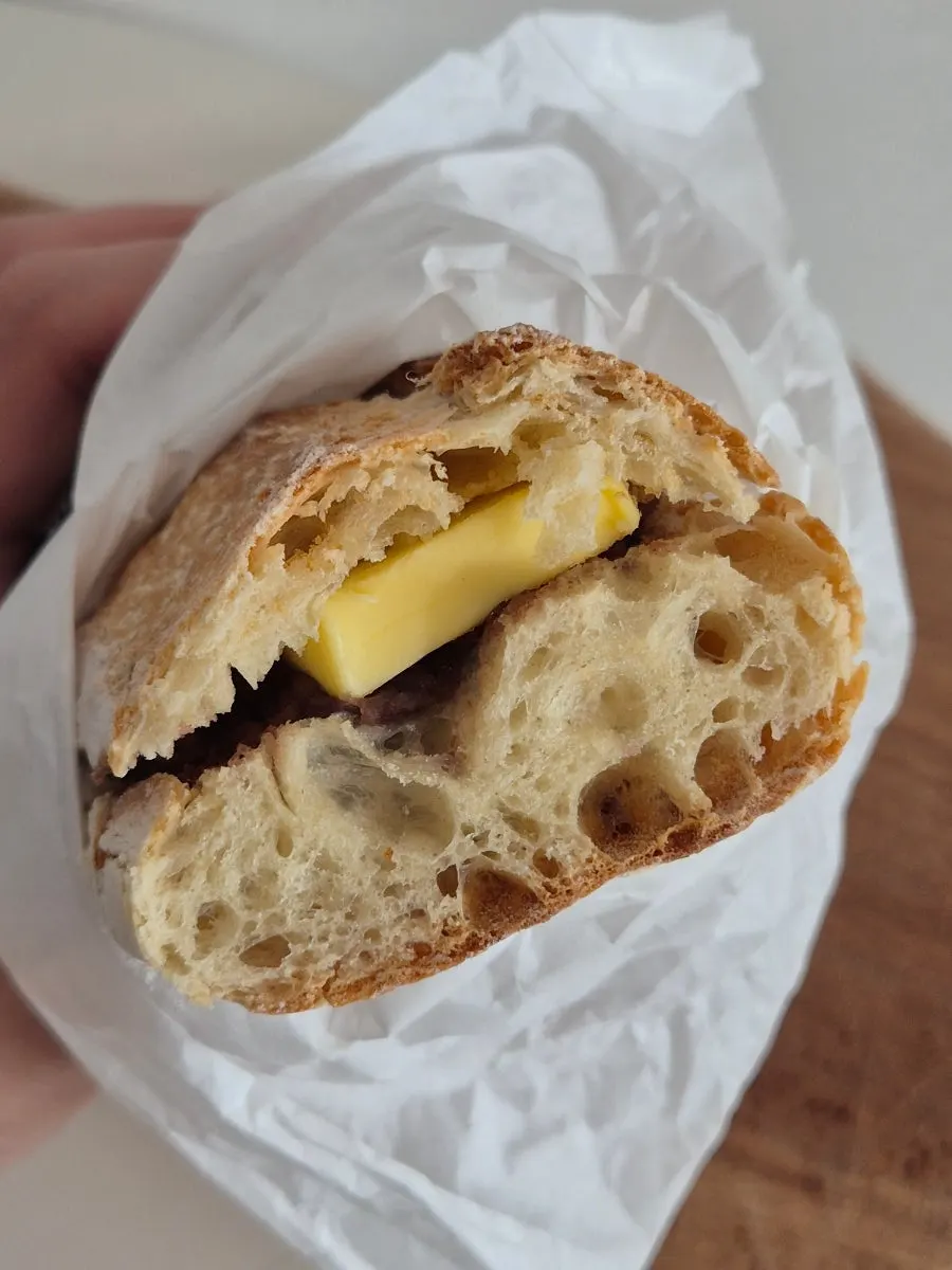 Boulangerie Copain angbutter with butter and red bean