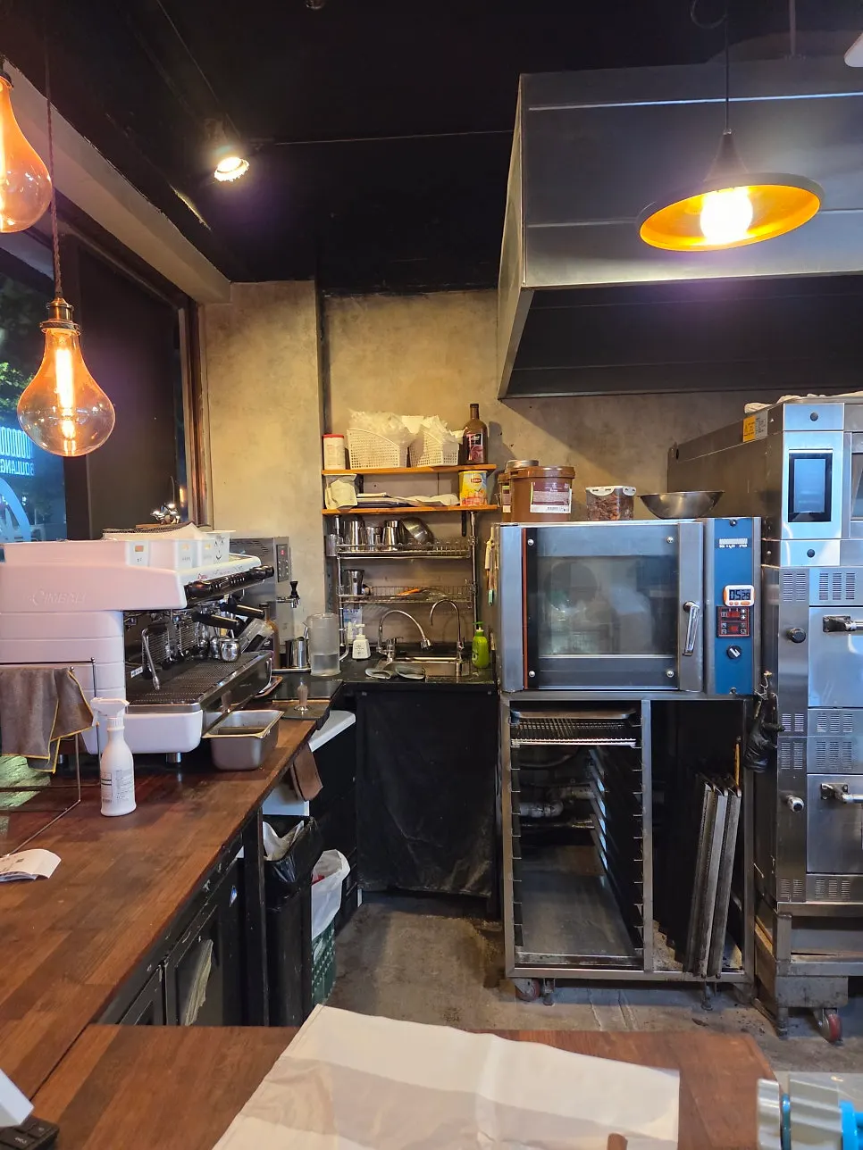 Exterior of Boulangerie Copain in a Mangwon-dong alley