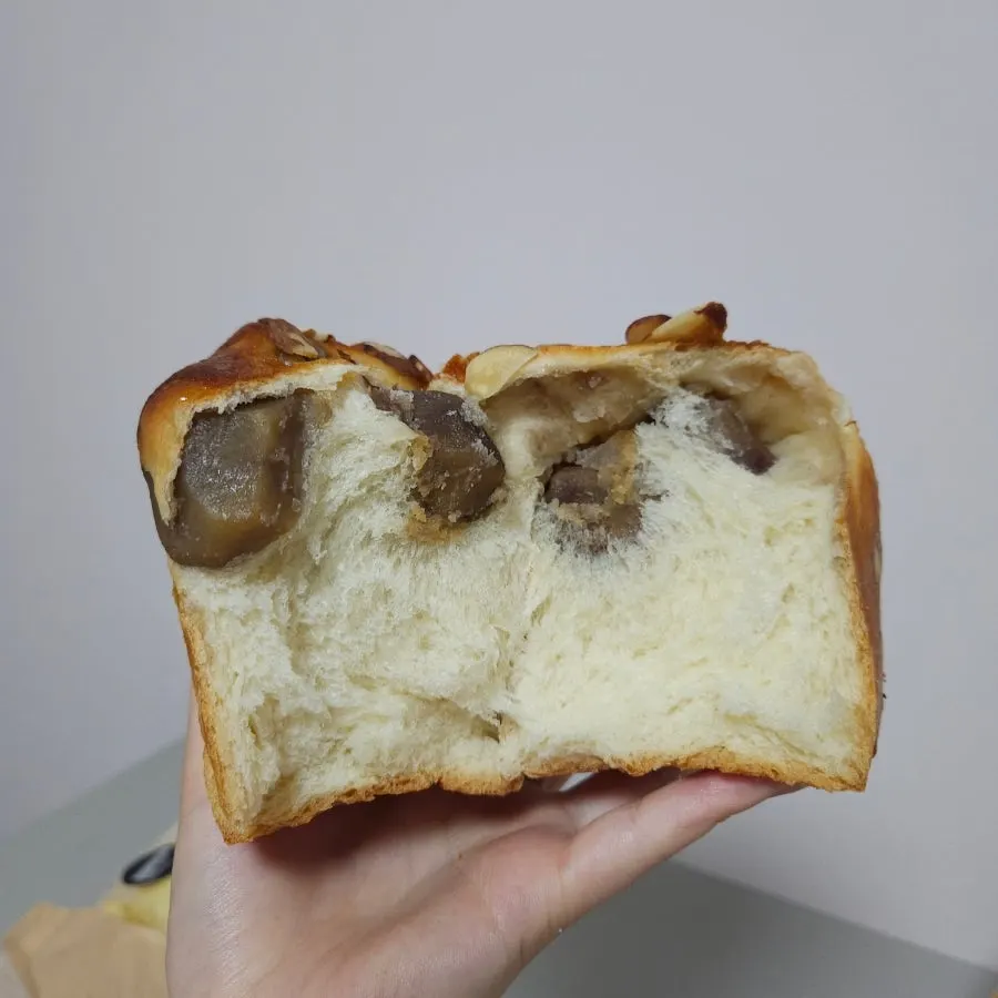카스테라 크림빵 속 우유크림