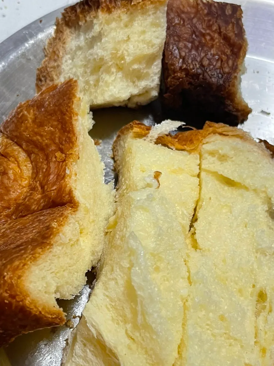 しっとりした層が見える食パンの中身