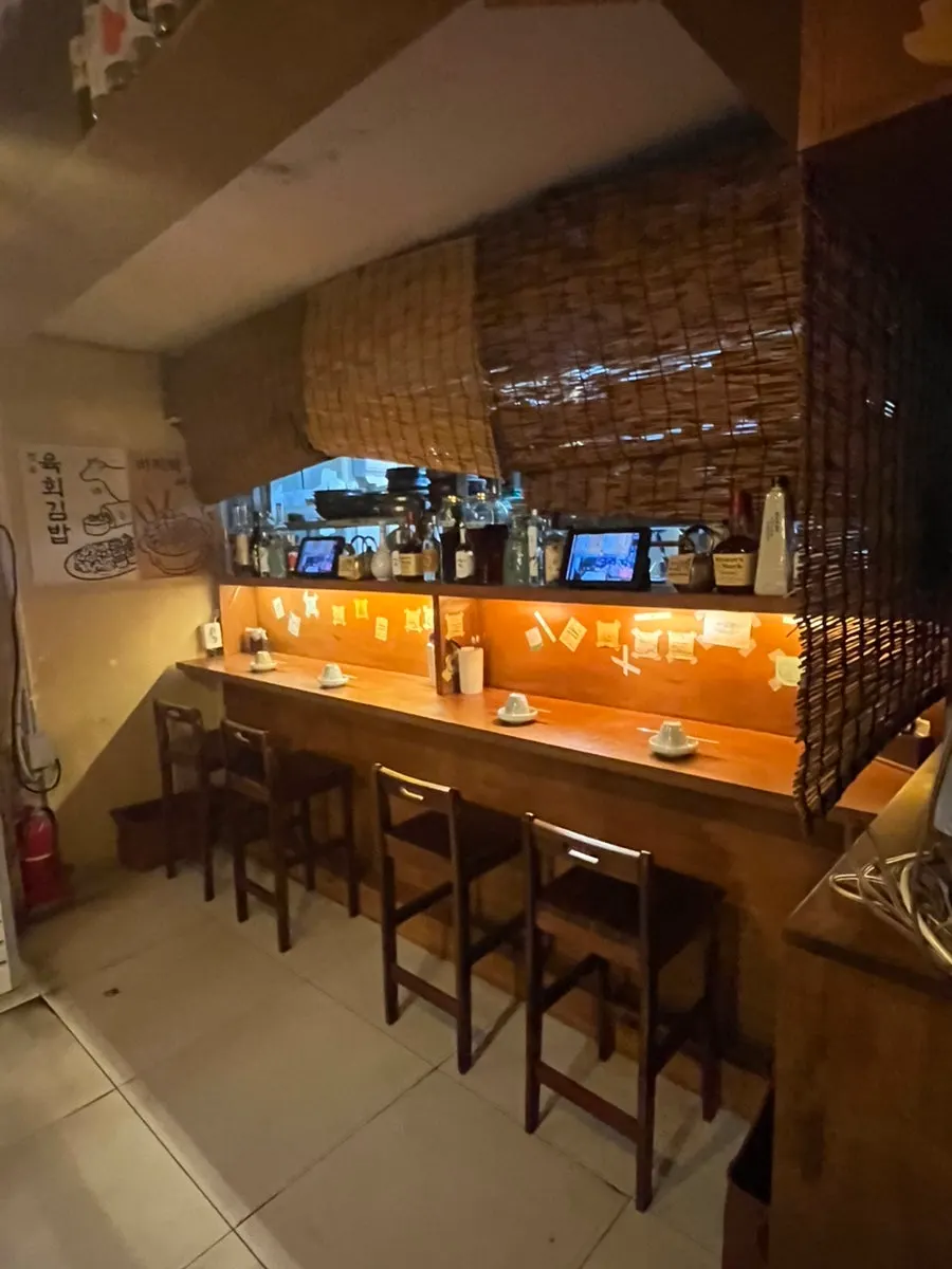 Interior of Baennori with wood-toned decor