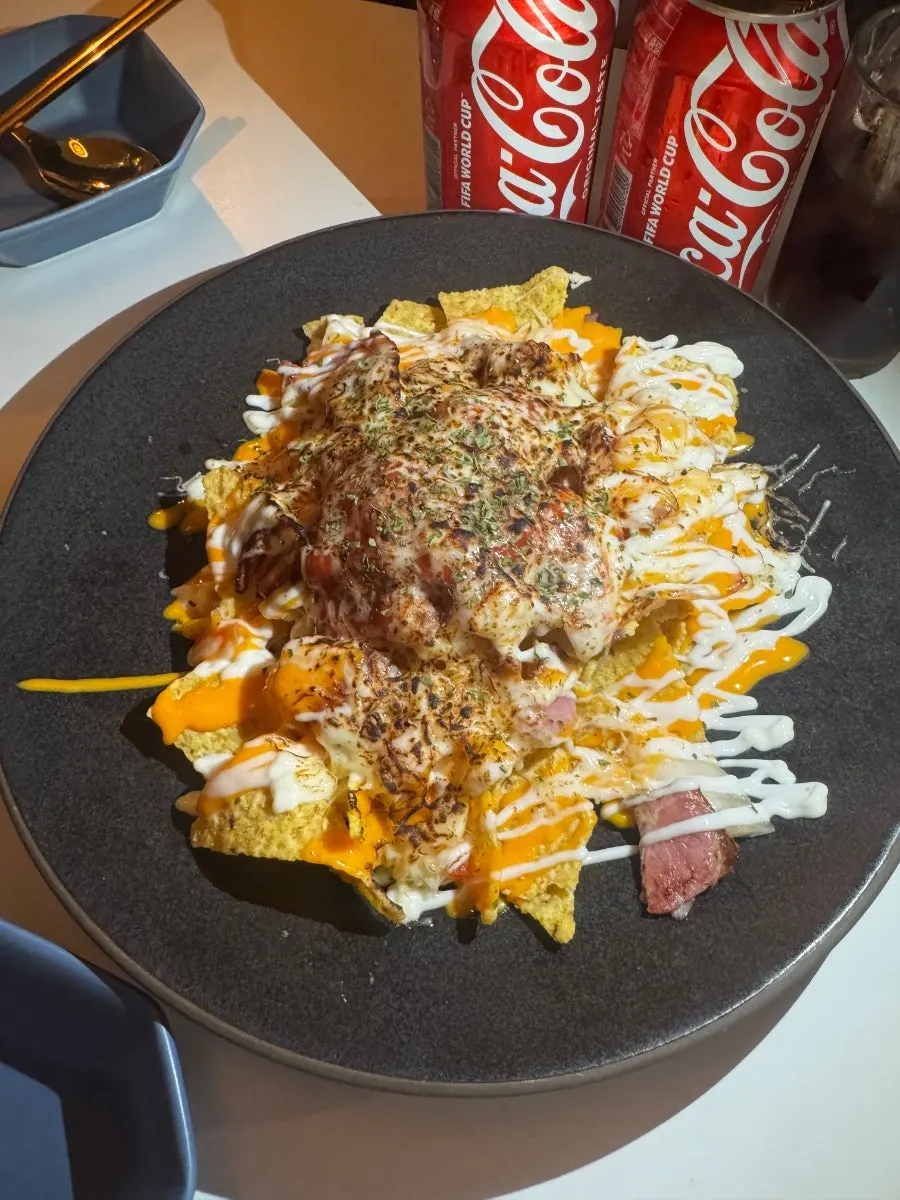 우삼겹 나초를 비비기 전 모습