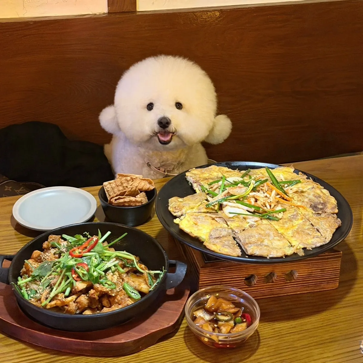 Main image of Jeongju Ilga, a Korean bar in Mangwon-dong